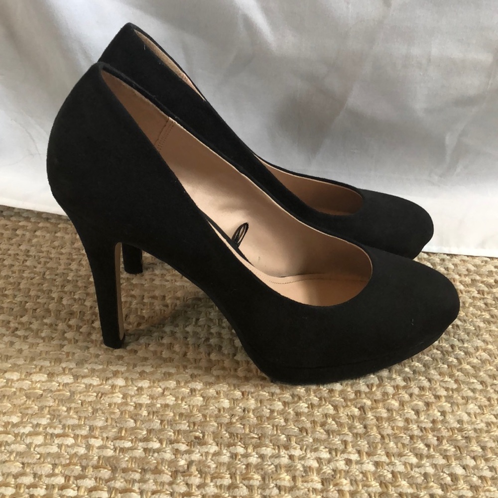 H&M black pumps
